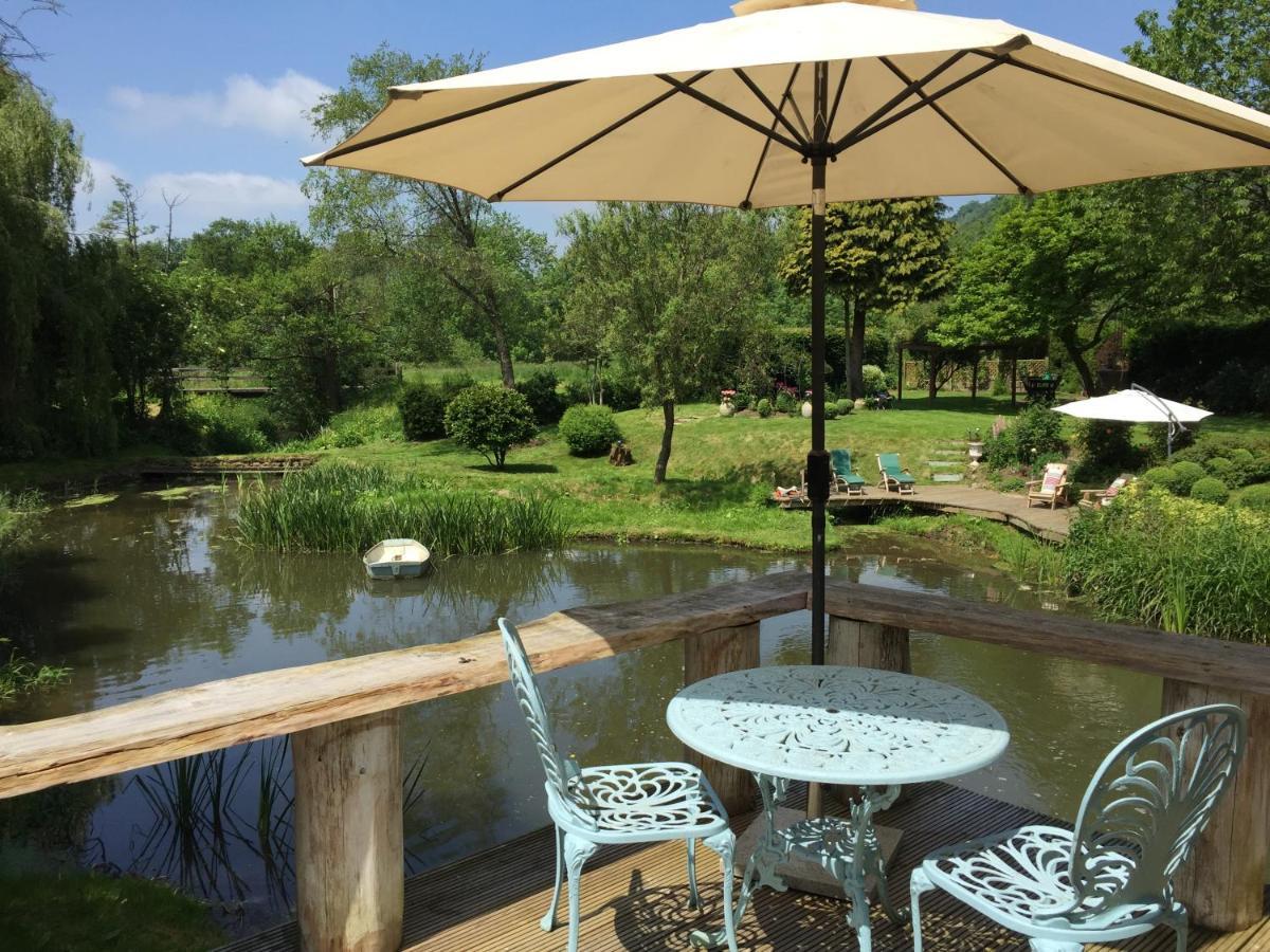 Castle Mill Bed And Breakfast Доркінг Екстер'єр фото